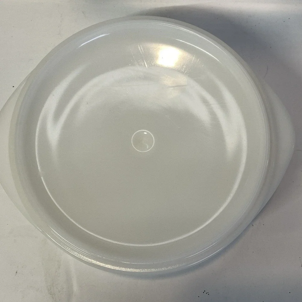 Glasbake White Milk Glass Covered Casserole Dish Metal Carry Basket USA‎ Japan